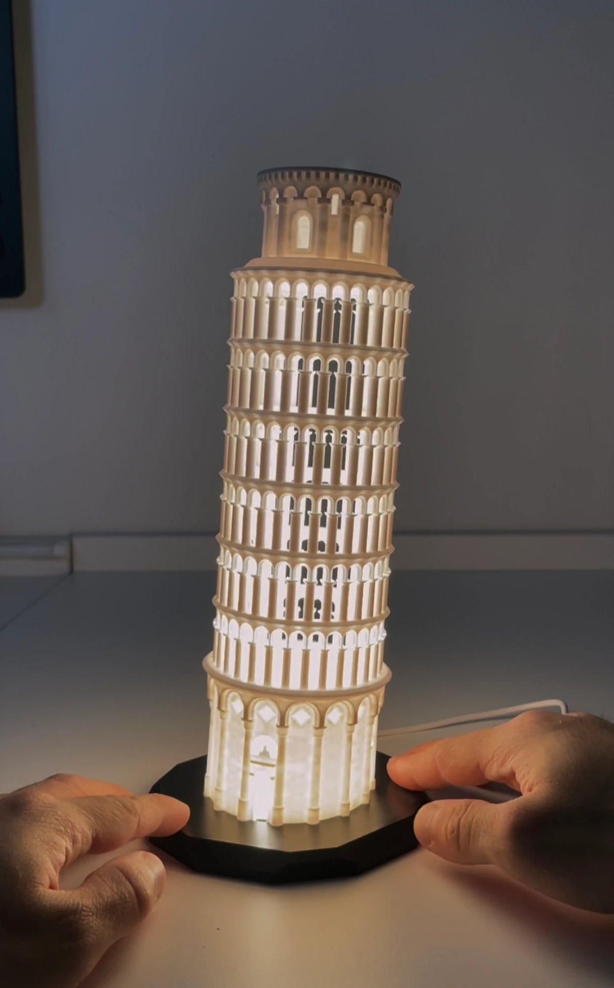 Pisa Kulesi Dekoratif Gece Lambası – USB LED Masa Lambası