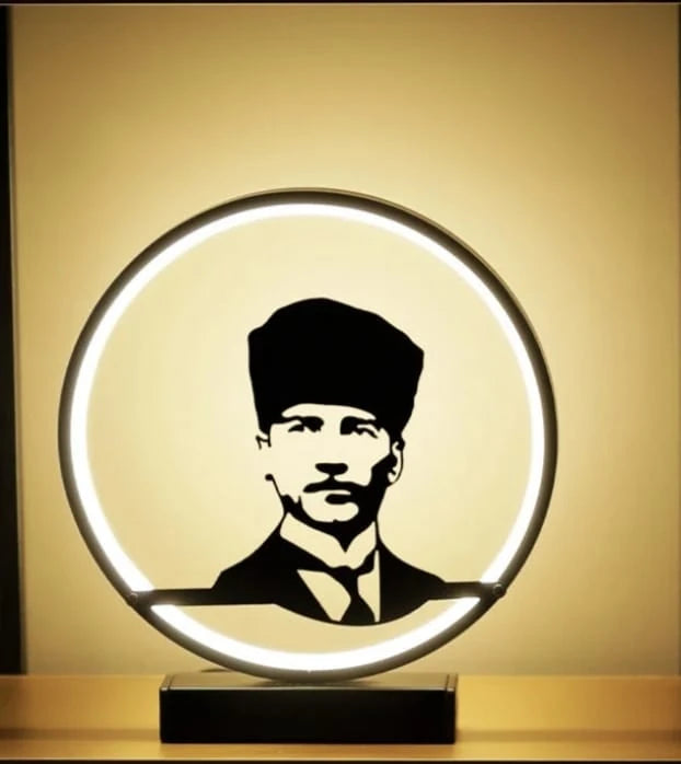 Atatürk Silüetli LED Masa Lambası