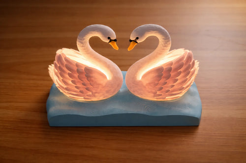 Aşkın Işığa Dönüşmüş Hali – Kalp Formlu Kuğu LED Lamba 🦢❤️